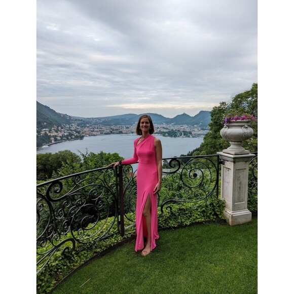 Betsy & Adam Asymmetrical One Sleeve Cutout Gown Pink size 2 - Picture 4 of 4